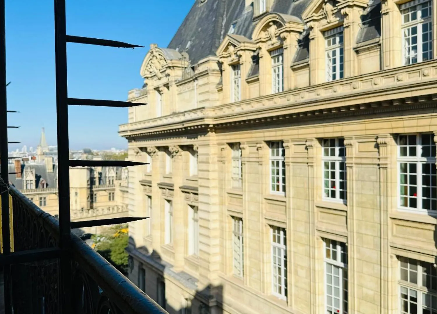 Cosy With Balcony Center - Sorbonne - Pantheon - Notre-dame Apartment *